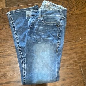 Artiat jeans